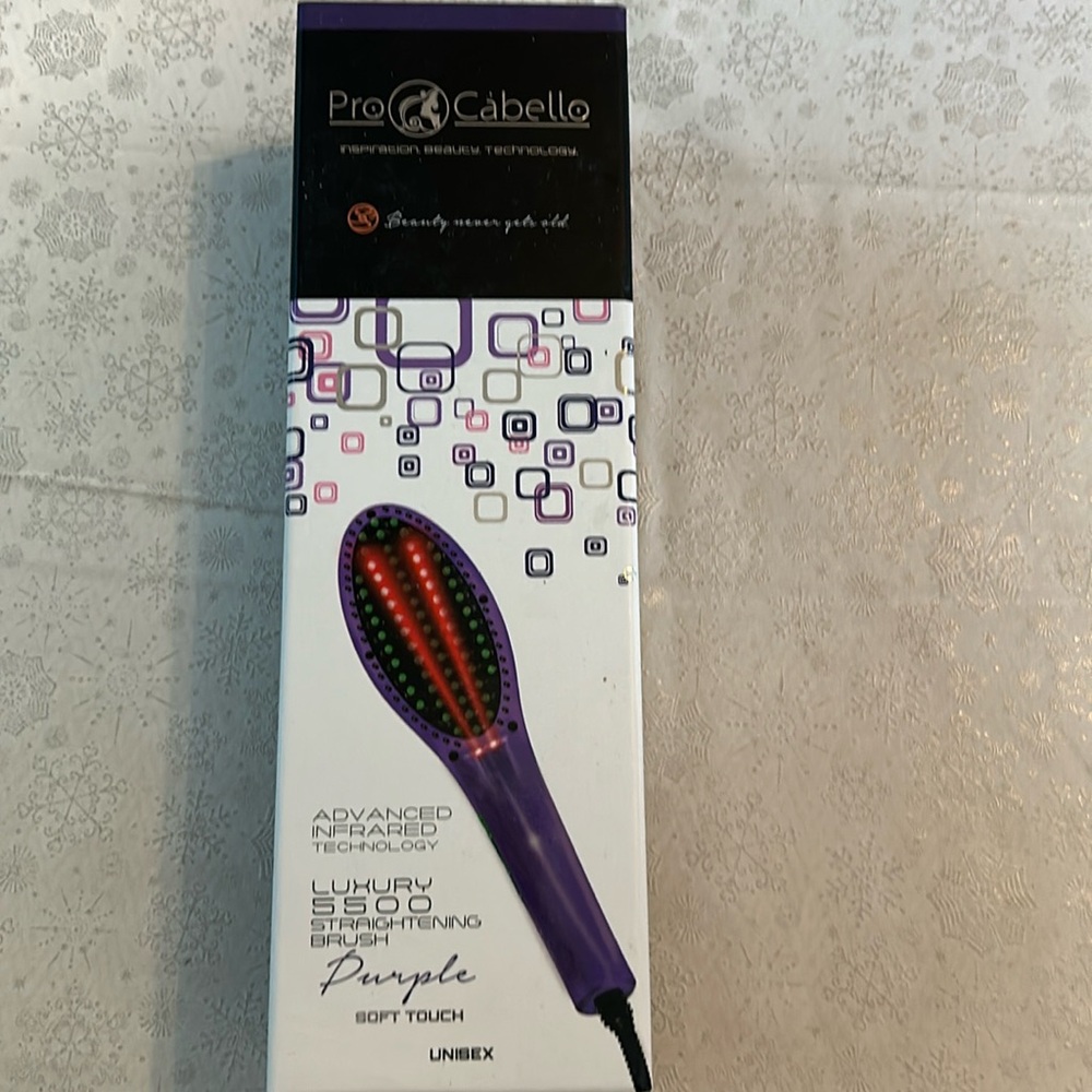 NWOT  Pro Cabello straightening brush